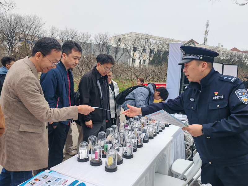 警校携手筑防线 无毒无烟护青春 公司联合临潼公安禁毒中队开展禁毒控烟主题宣教活动